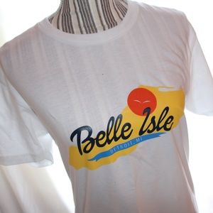 🎉NEW!🎉 - Custom Belle Isle Detroit, MI T-shirt